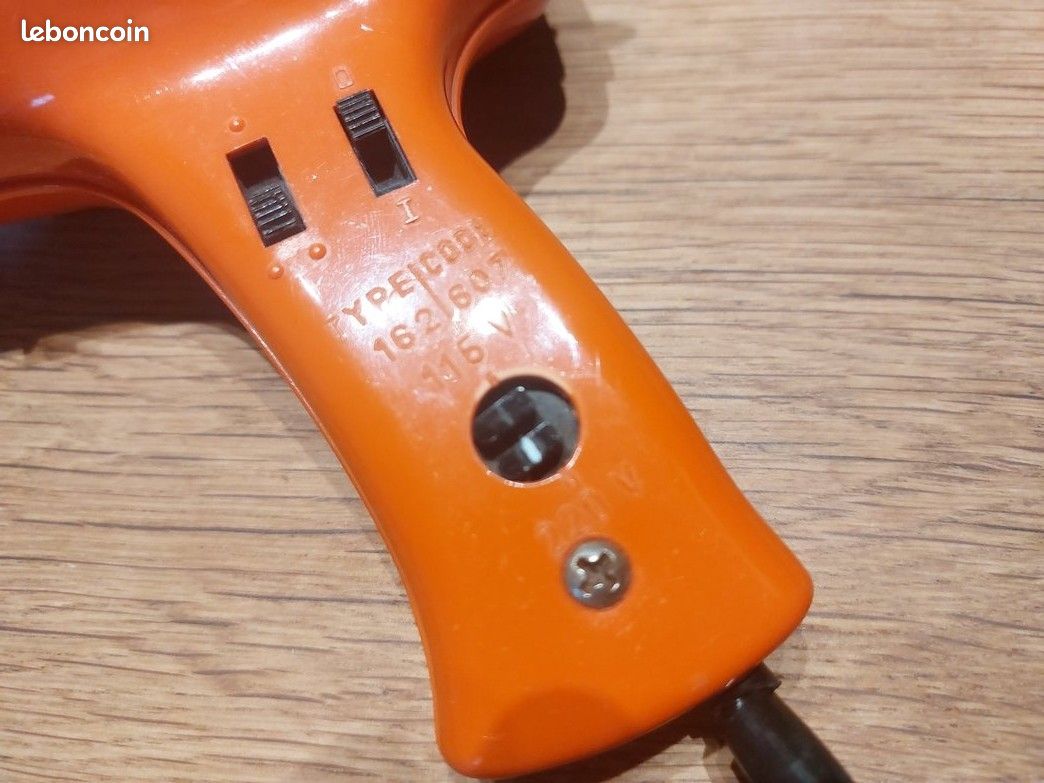 Sèche-cheveux Vintage Moulinex Modèle 384 - Orange Années 60/70 - Fonctionnel 100% - Occasion