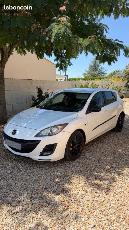 MAZDA 3 1.6 D 109 ch Pack Sport - Phase 2 - Full Options (image 1)