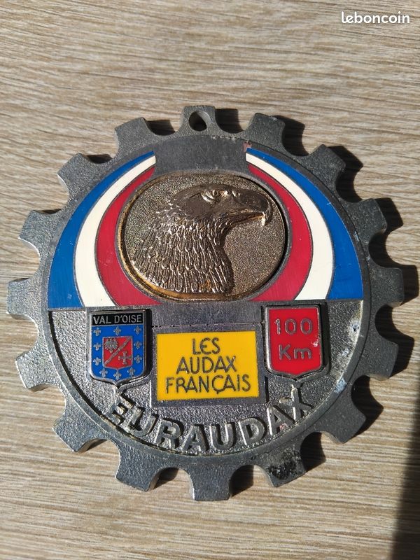 Magnifique grande Médaille sport cyclisme marche les Audax français EurauDax VAL D’OISE 95 aigle 100 km vintage rétro ancien années 80 1980s (image 9)