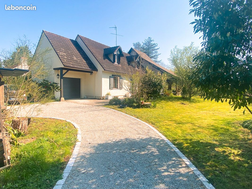 Maison 7 pièces 158 m² · à Tigy · 158 m² · 310 000 €