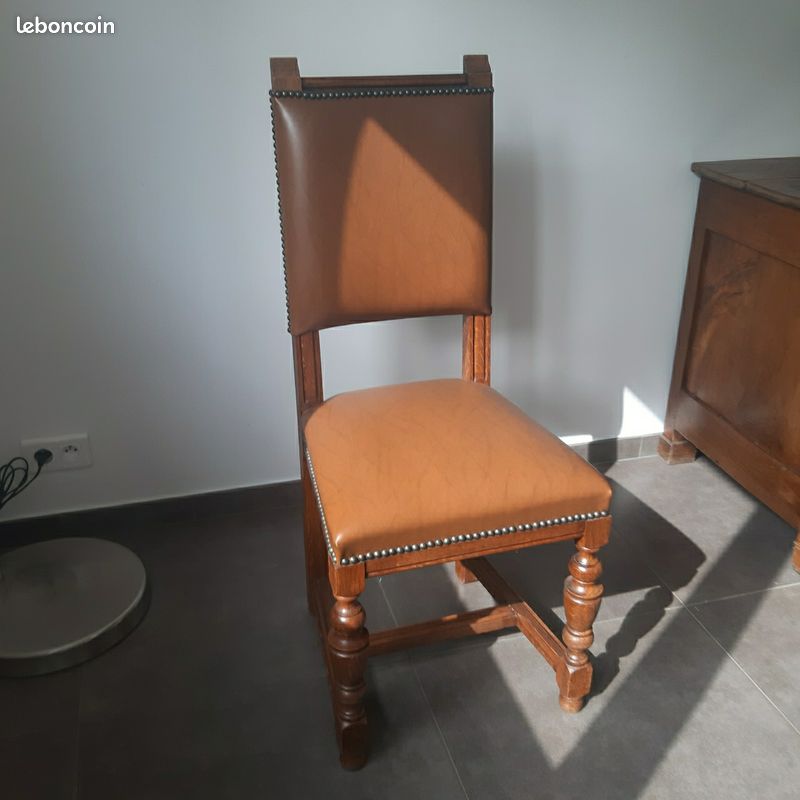 Table en chêne de 3,30 m et 8 chaises assorties (image 2)