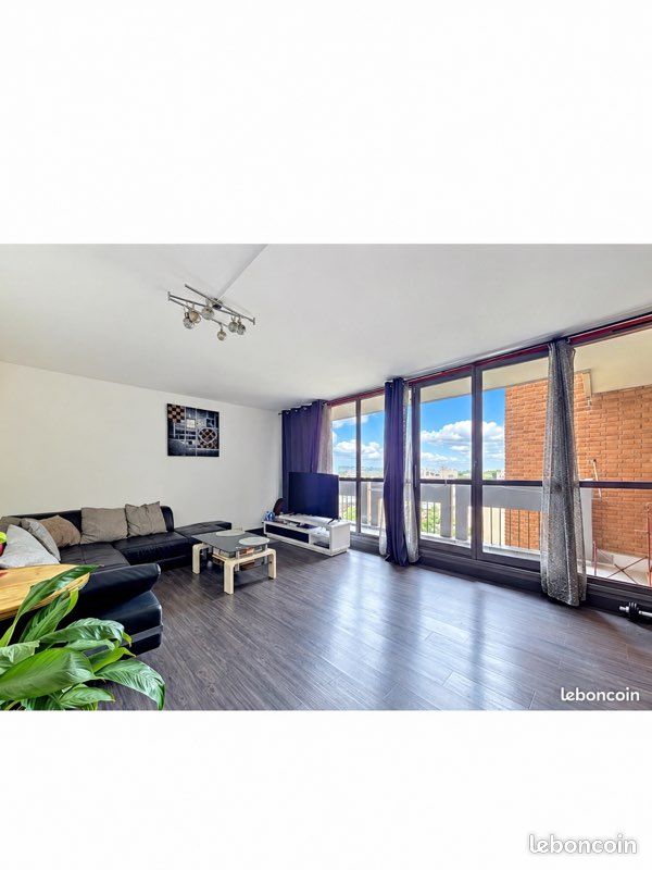 Appartement 5 pièces 100 m² · à Neuilly-sur-Marne · 100 m² · 230 000 €