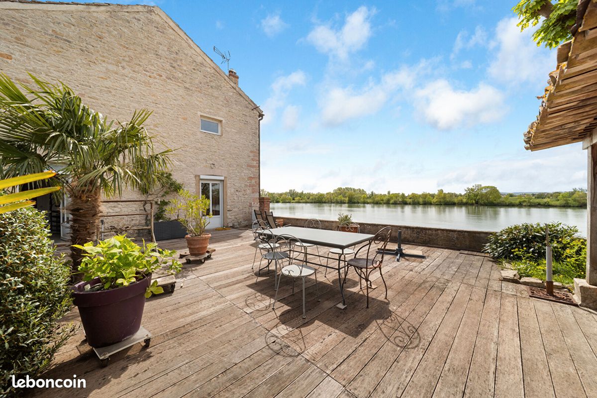 Maison 6 pièces 193 m² · à Ouroux-sur-Saône · 193 m² · 319 000 €