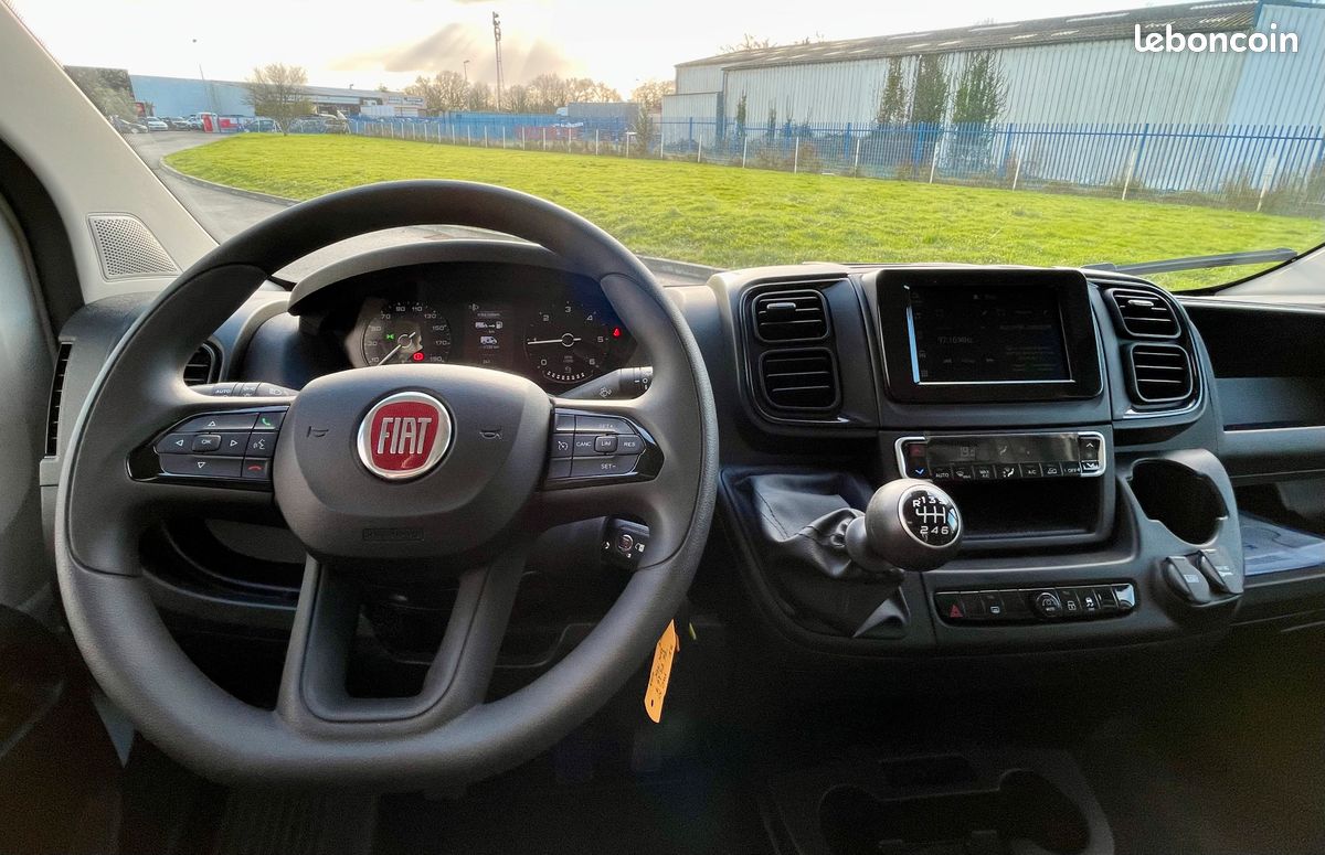 44 990 HT - Fiat DUCATO CAISSE PROCAR 20M3 3.5 MJT 180 PACK TECHNO / 10KMS (image 7)