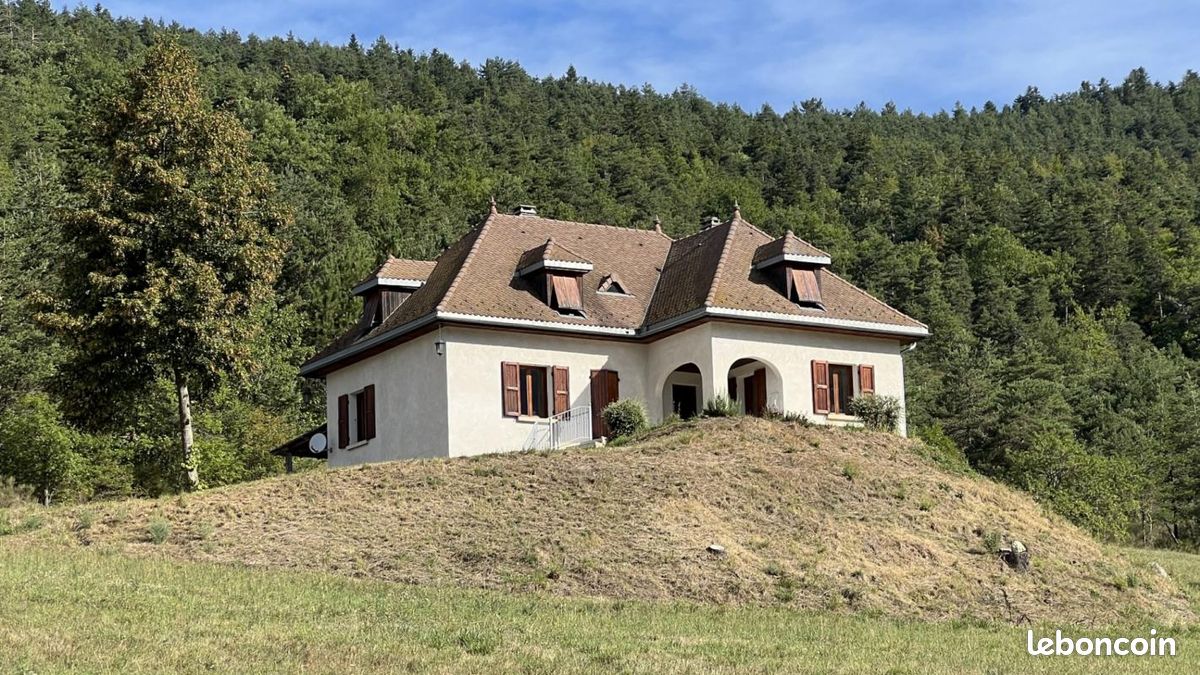 Maison 6 pièces 120 m² · à Mens · 120 m² · 1 250 €/mois