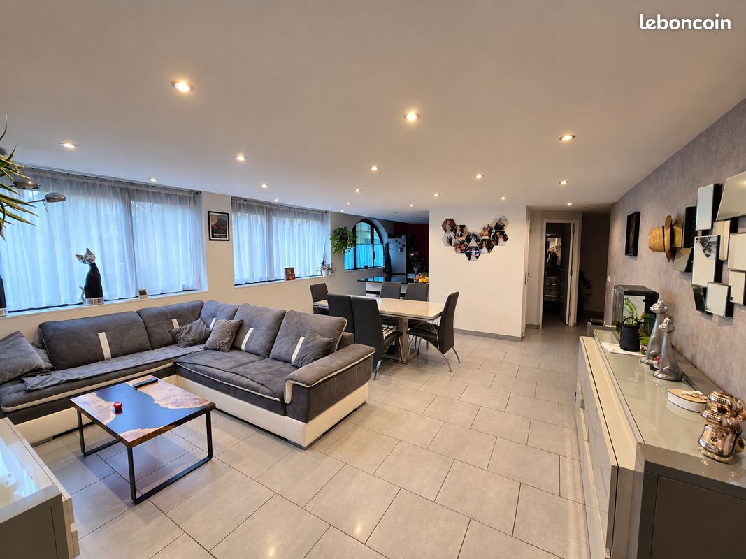 Appartement 4 pièces 130 m² · à Cluses · 130 m² · 259 000 €