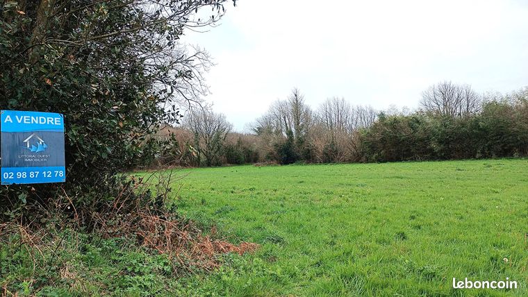 Terrain 411 m² PLONEOUR LANVERN
