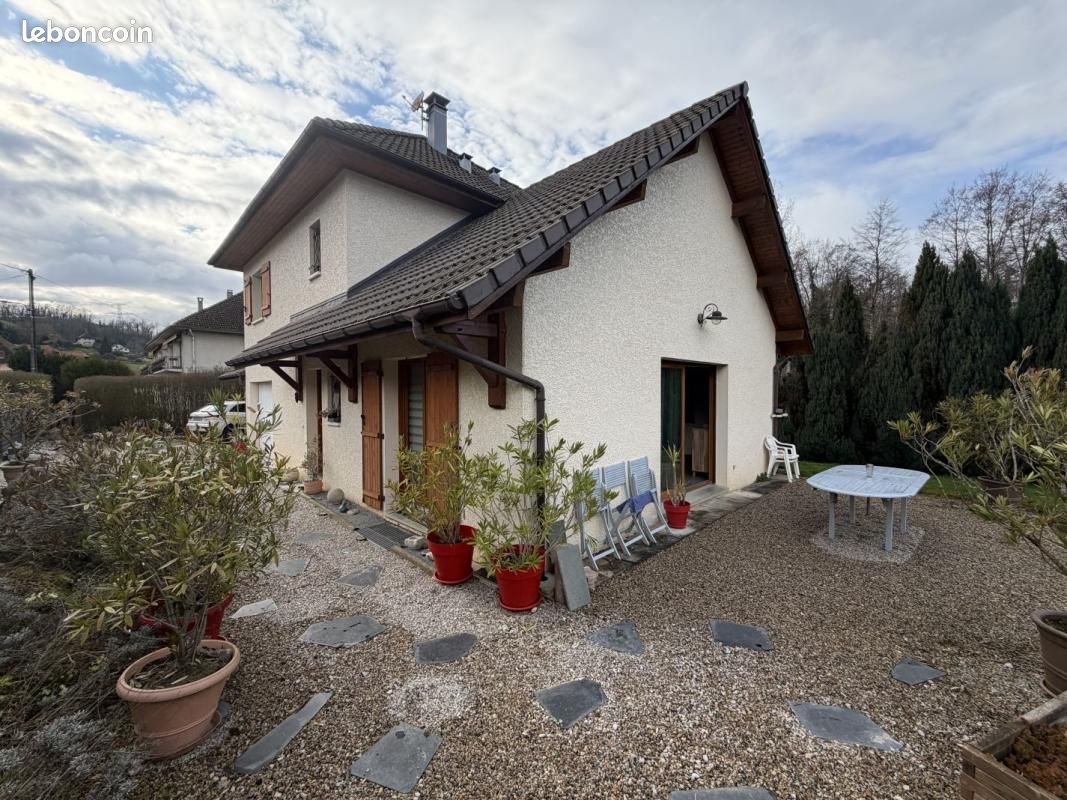 Maison 4 pièces 103 m² · à Lépin-le-Lac · 103 m² · 317 000 €