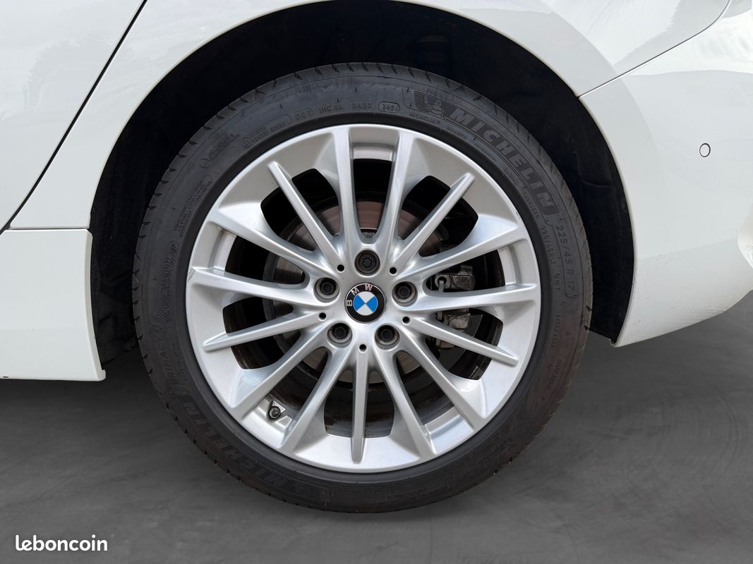 BMW SERIE 118I 136 BUSINESS DESIGN DKG 136Ch Garantie 12 mois (image 16)