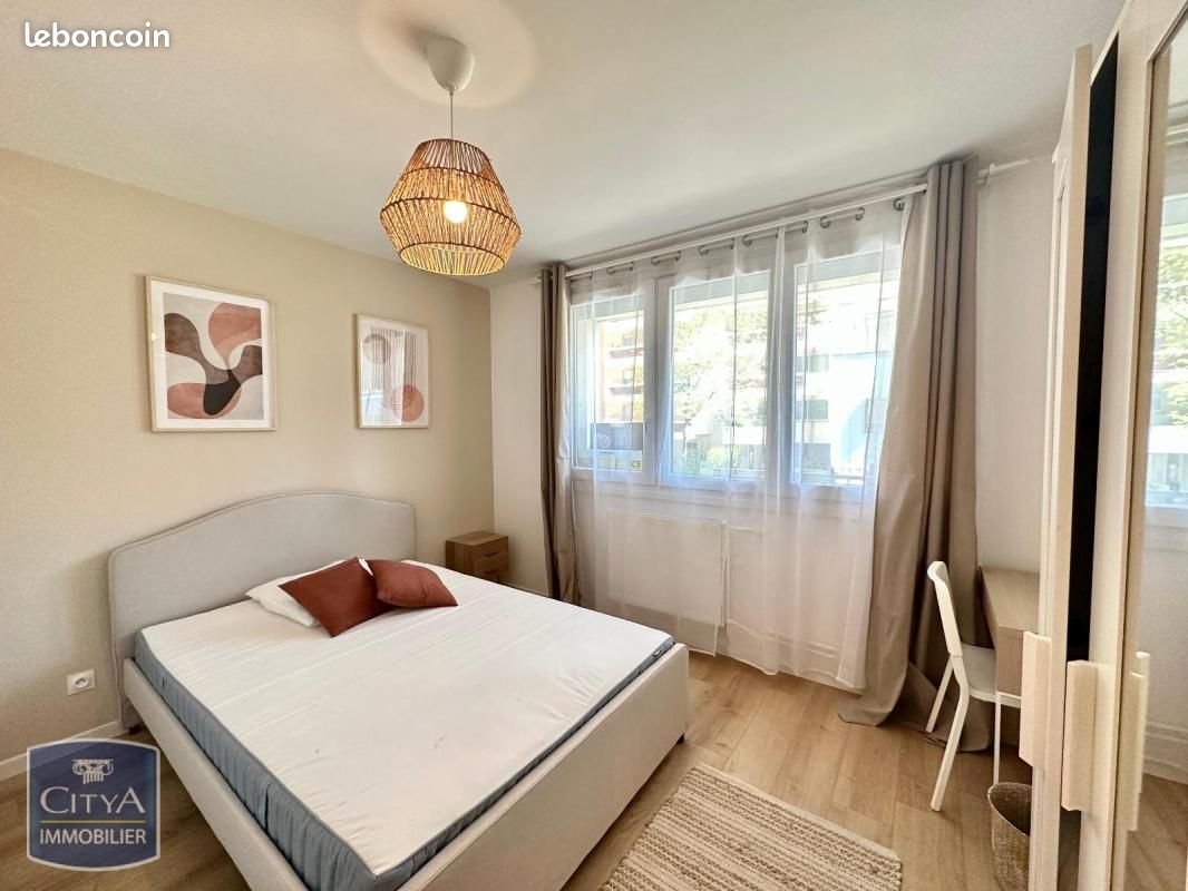 Appartement 1 pièce 12 m² · à Valence · 12 m² · 492 €