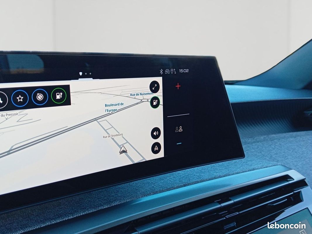 Peugeot 5008 Electrique 210ch Batterie 73 kWh Allure / Pompe à chaleur + Pack Vision 360 & Drives as (image 14)