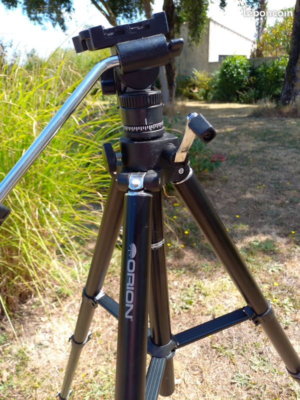 Jumelles astronomiques Orion 15×70 et trépier (image 10)