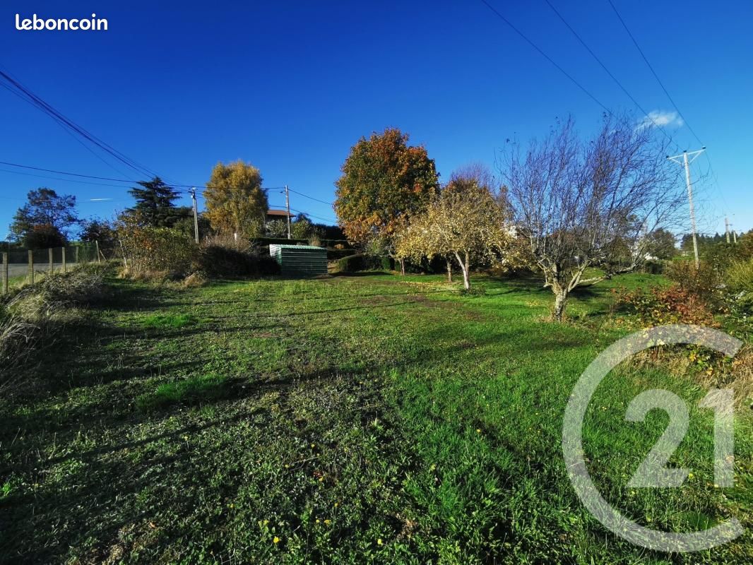 Terrain 963 m² Les Sauvages · 79 000 €