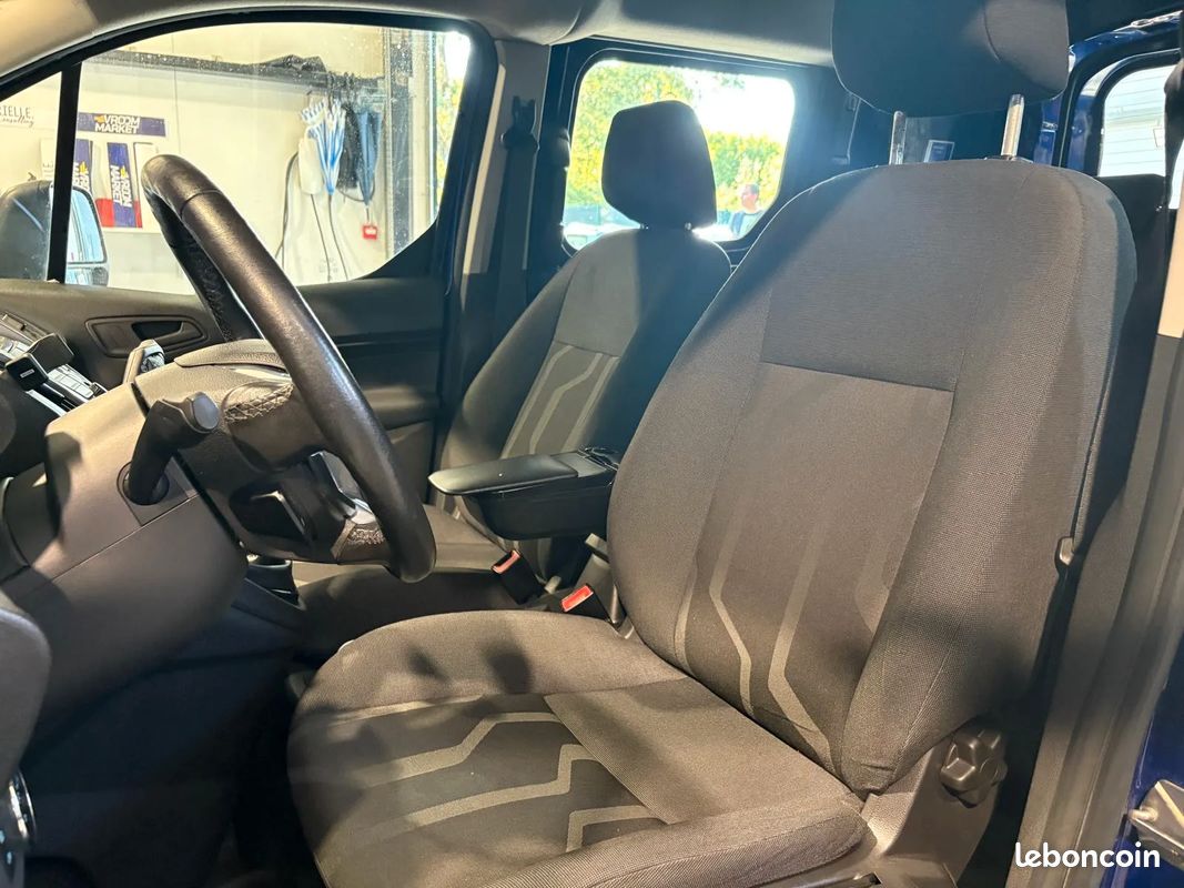 FORD Transit Connect 1.5 D 101ch Trend - 2017 - 98 500 km - Faible kilométrage - Bluetooth (image 8)