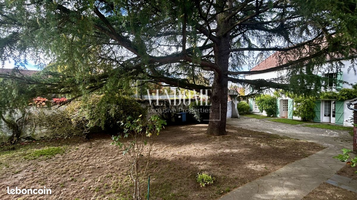 Maison 7 pièces 211 m² · à Coulombs · 211 m² · 562 000 €