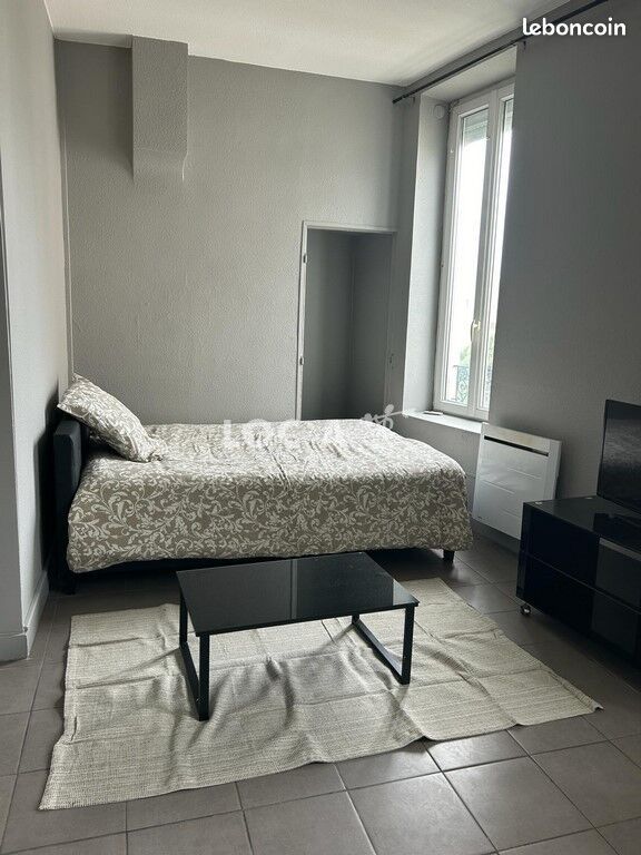 Appartement 1 pièce 24 m² · à Saint-Fons · 24 m² · 595 €/mois
