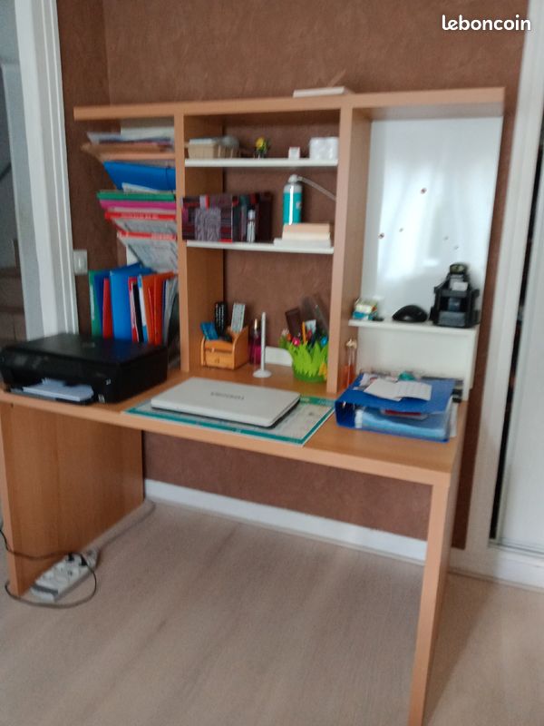 Bureau (image 2)