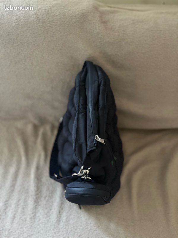 Sac lacoste bleu marine (image 4)