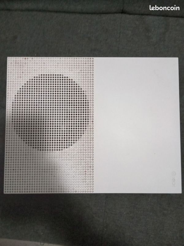 Vend xbox one s bonne etat (image 3)