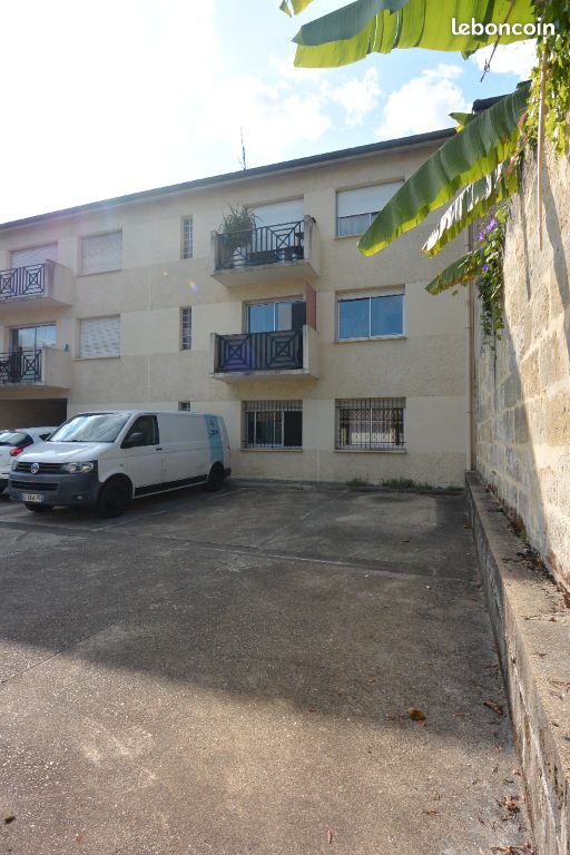 Parking/box BORDEAUX · 100 €/mois