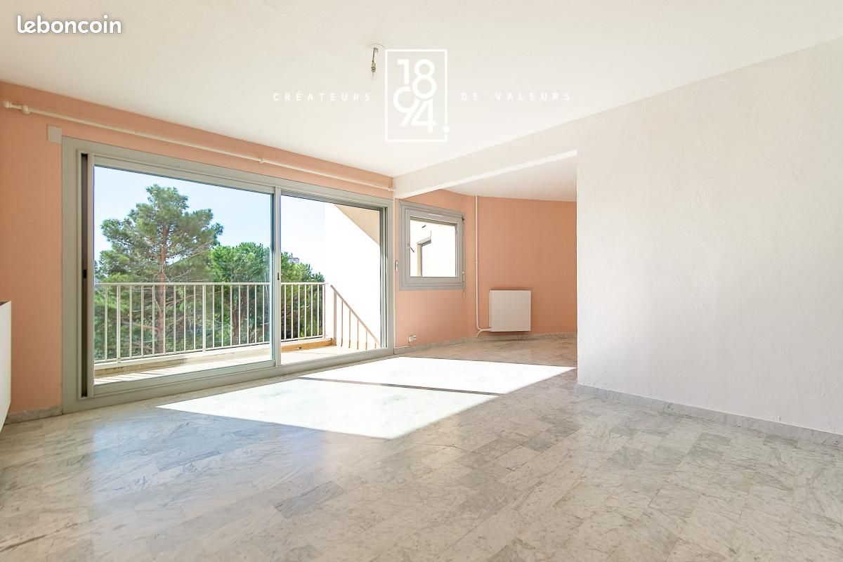 Appartement 3 pièces 79 m² · à Salon-de-Provence · 79 m² · 158 000 €