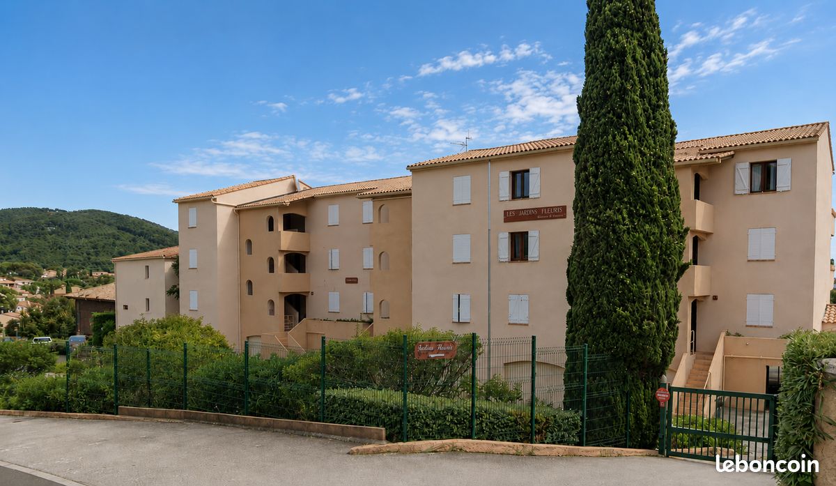 Appartement 2 pièces 35 m² · à Carqueiranne · 35 m² · 705 €/mois