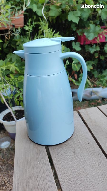 Lot 6 thermos café thé eau chaude froide (image 1)