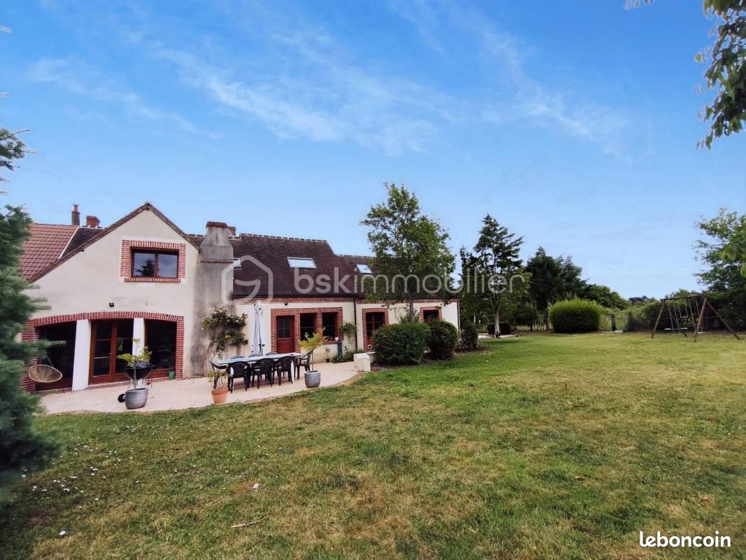 Maison 8 pièces 254 m² · à Olivet · 254 m² · 829 900 €