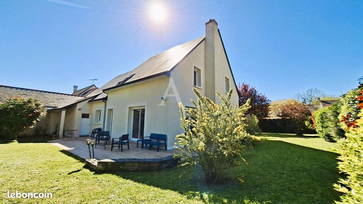 Maison 7 pièces 146 m² · à Tiercé · 146 m² · 348 700 €