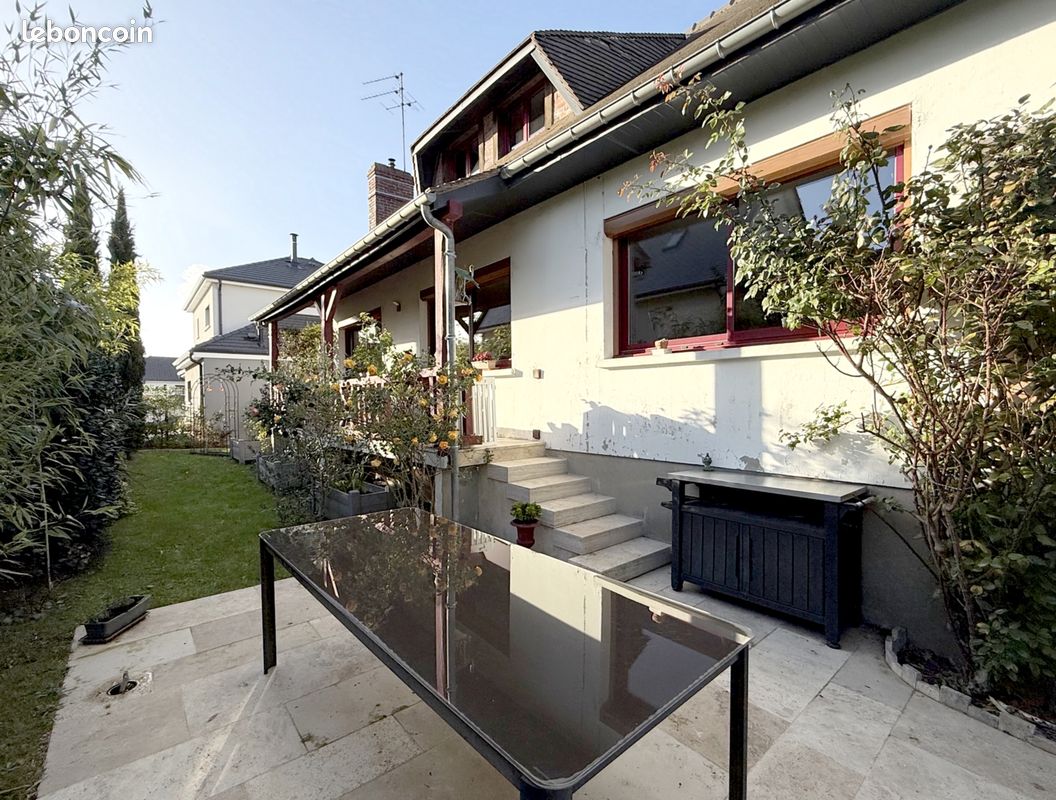 Maison 6 pièces 140 m² · à Bonsecours · 140 m² · 399 000 €
