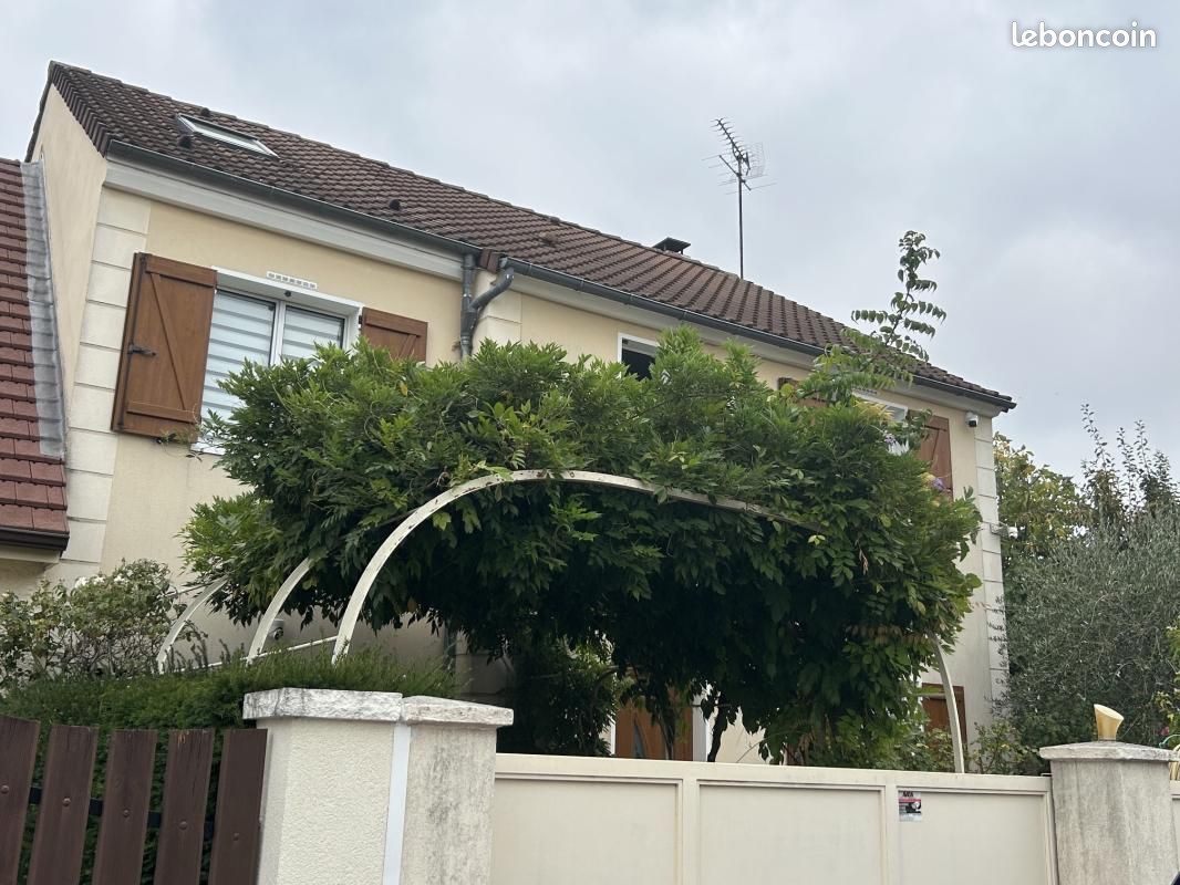 Maison 6 pièces 112 m² · à Brie-Comte-Robert · 112 m² · 1 700 €/mois