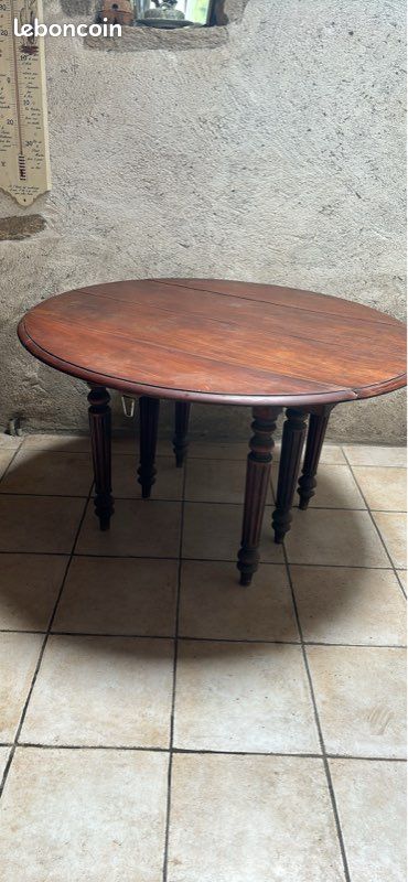 Table ronde ancienne 1920 style Louis Philippe 6 pieds (image 2)