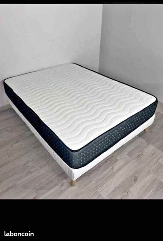 Sommier avec matelas (image 1)