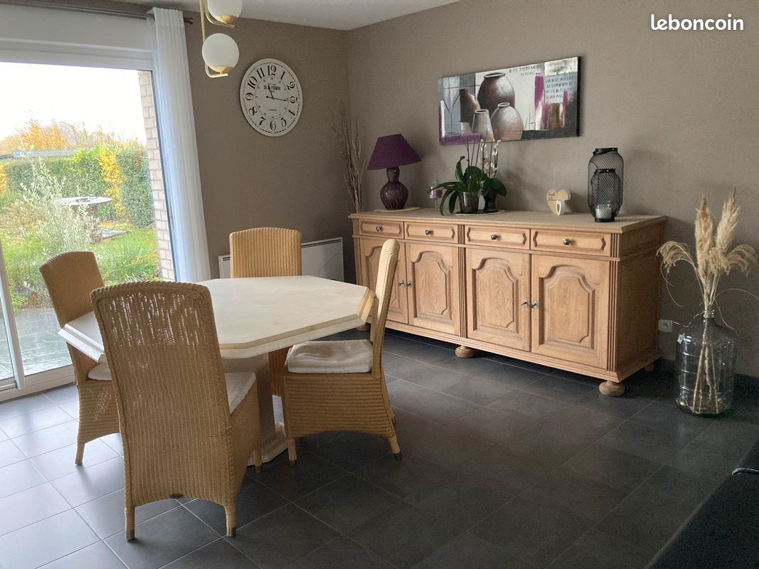 Table + chaises + meuble buffet (image 6)