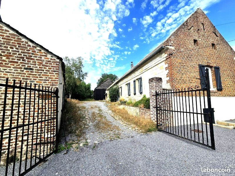 Maison 5 pièces 144 m² · à Guise · 144 m² · 129 000 €