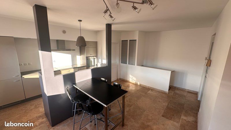 Maison 5 pièces 90 m² · à Charbonnières-les-Bains · 90 m² · 600 000 €