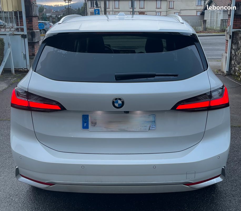 Bmw serie 2 active tourer 218 ia luxury quasi neuf (image 4)