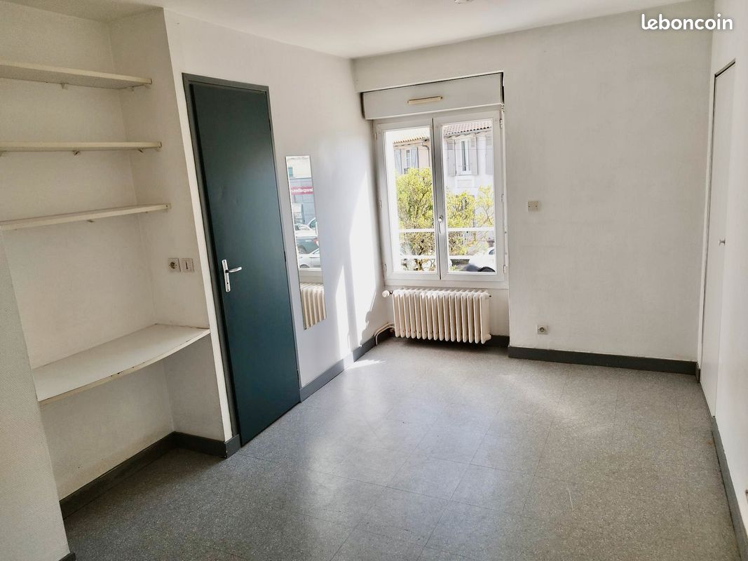 Studio entre centre ville et facultés - Poitiers 86000 (image principale 0)