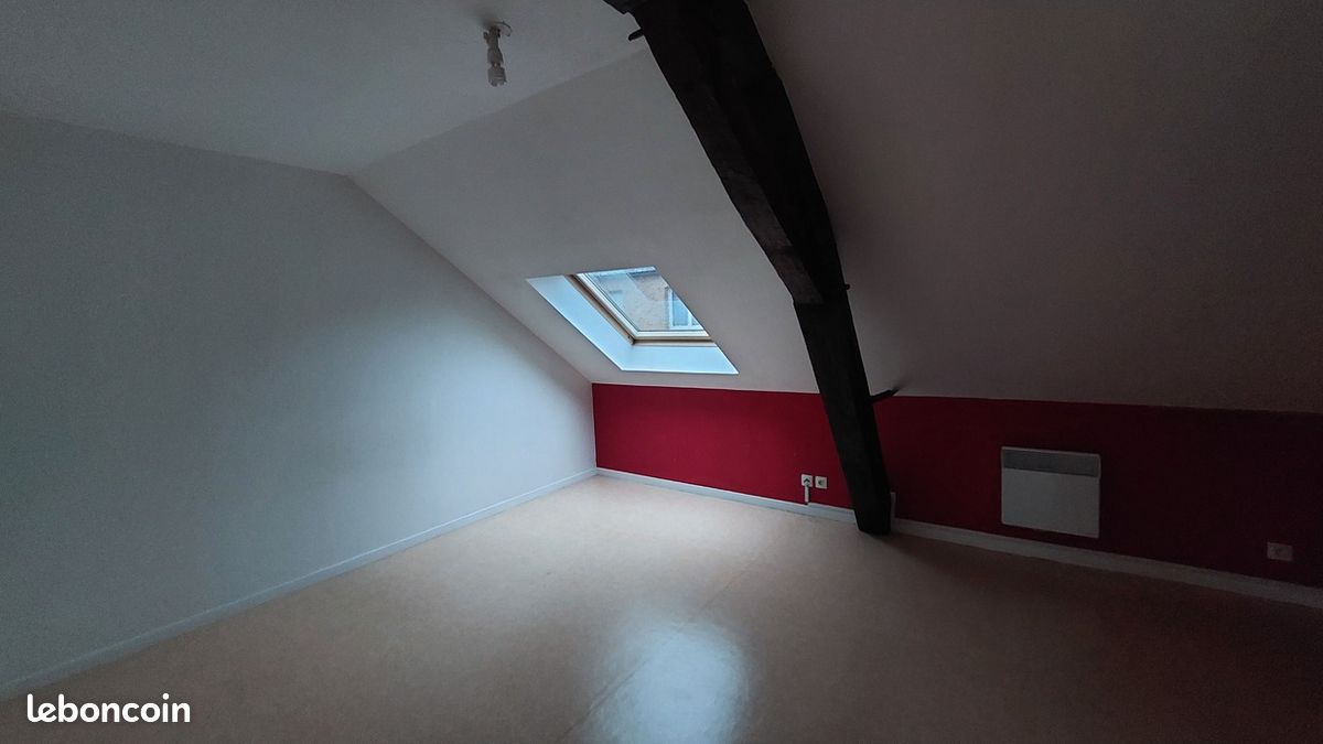 Appartement 4 pièces 89 m² · à Saint-Amand-les-Eaux · 89 m² · 660 €/mois