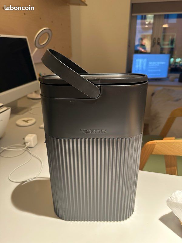 Bac de recyclage Nespresso sacs Arts de la table