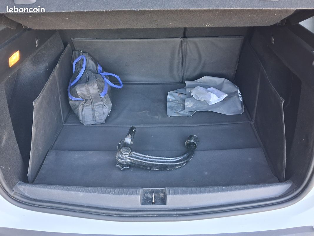 Dacia Duster 1.5 Blue dCi 115ch Extreme 4x2 + ATTELAGE (image 5)