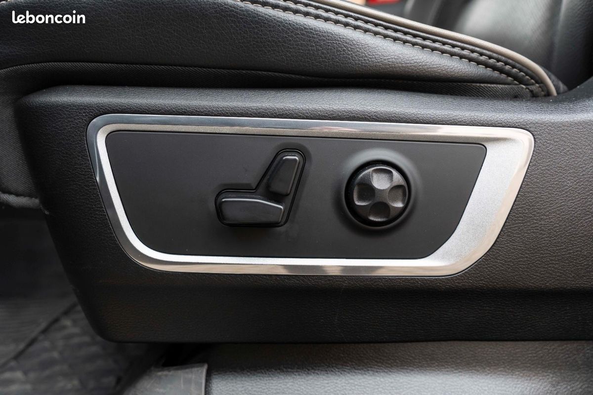 Dodge RAM 1500 Laramie 5.7 V8 HEMI eTorque 401 ch 4x4 – Toit pano – 360° – GPL (image 19)