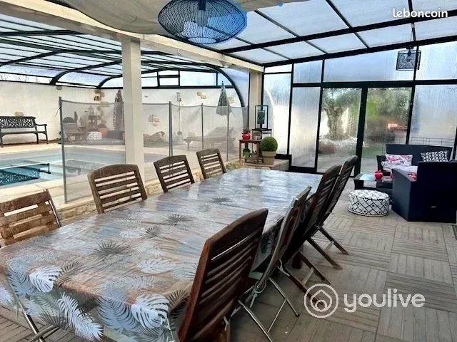 Maison 8 pièces 210 m² · à Commequiers · 210 m² · 472 000 €
