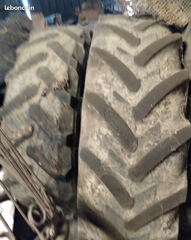 Pneu agraire Pirelli 420/85 R38 (image 1)