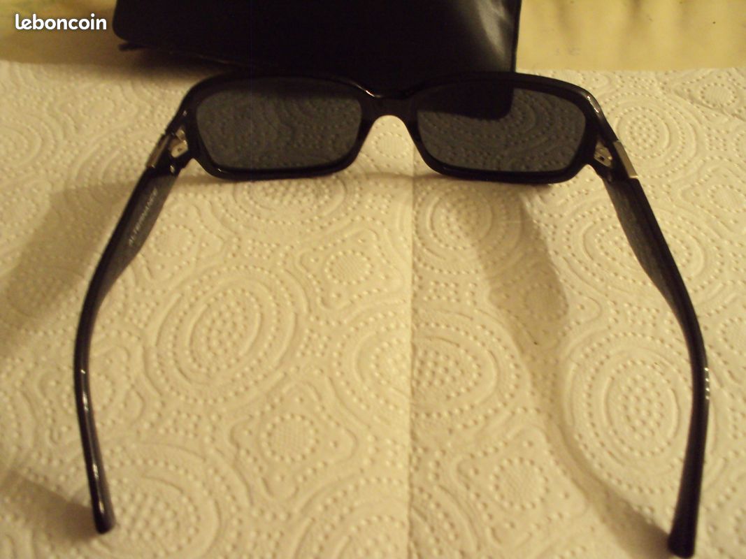Lunettes de soleil noir mixte (image 4)
