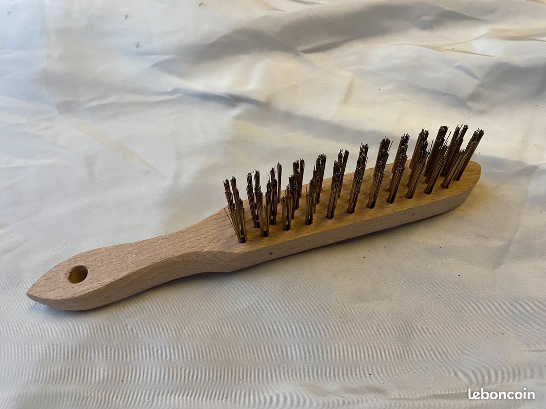 Brosse à Manche - fil rond laitonné (image 1)