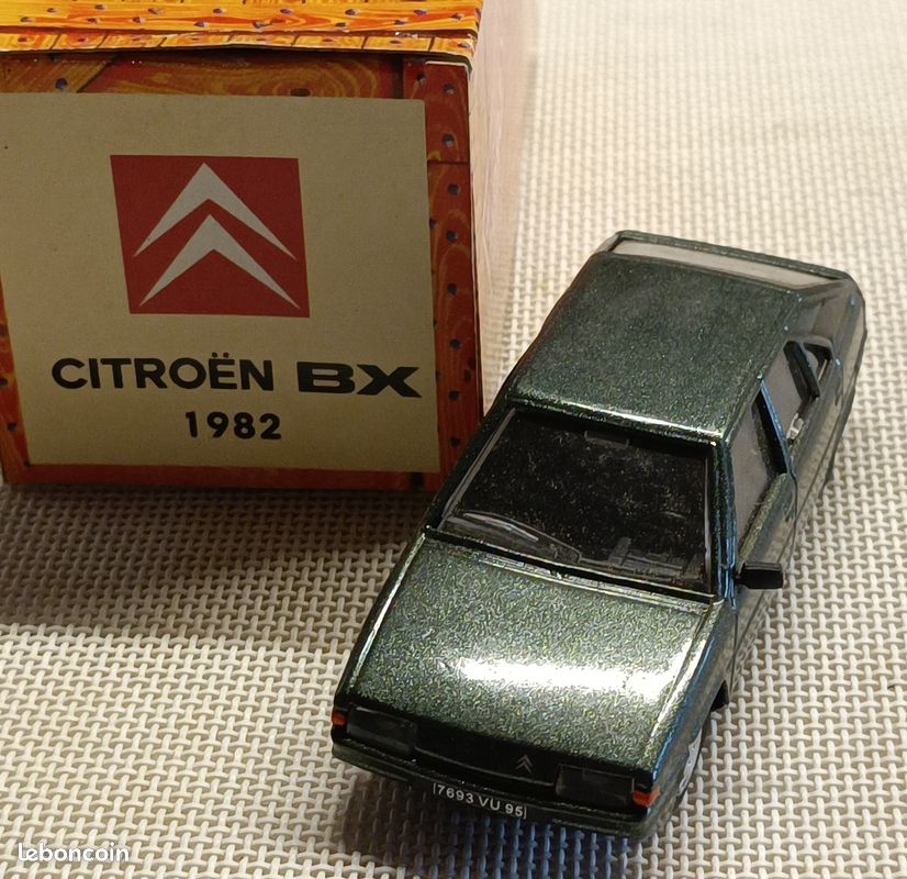 Herpa 1:87 - Voitures modèles - 18x Voiture particulière : BMW et Audi