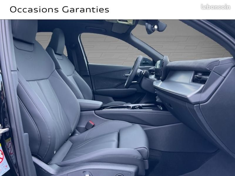 Audi Q3 1.5 TFSI 150ch Hybride S line S tronic 7 (image 19)