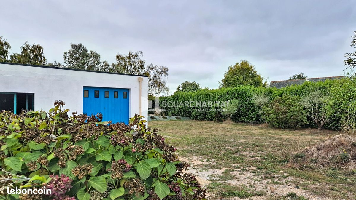 Terrain 1000 m² · à Locoal-Mendon · 1 000 m² · 270 000 €