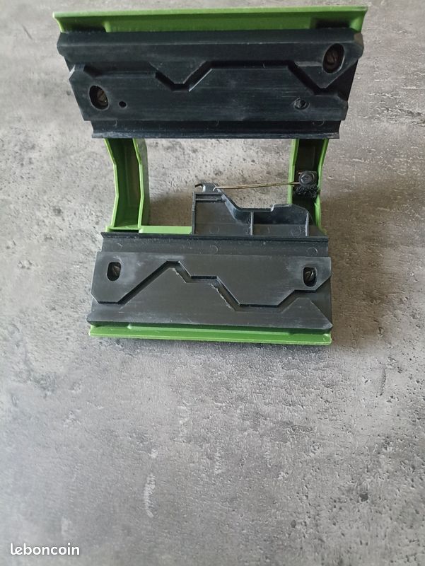 Chariot De Transfert Pour Machines à Tricoter SINGER - Occasion En Parfait état